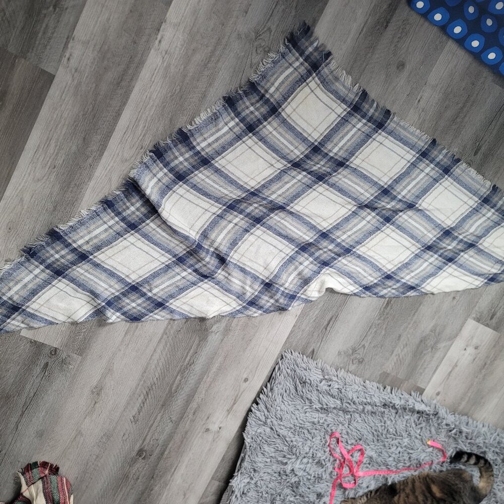 Womens soft blue plaid scarf triangle - approx 91"X58"